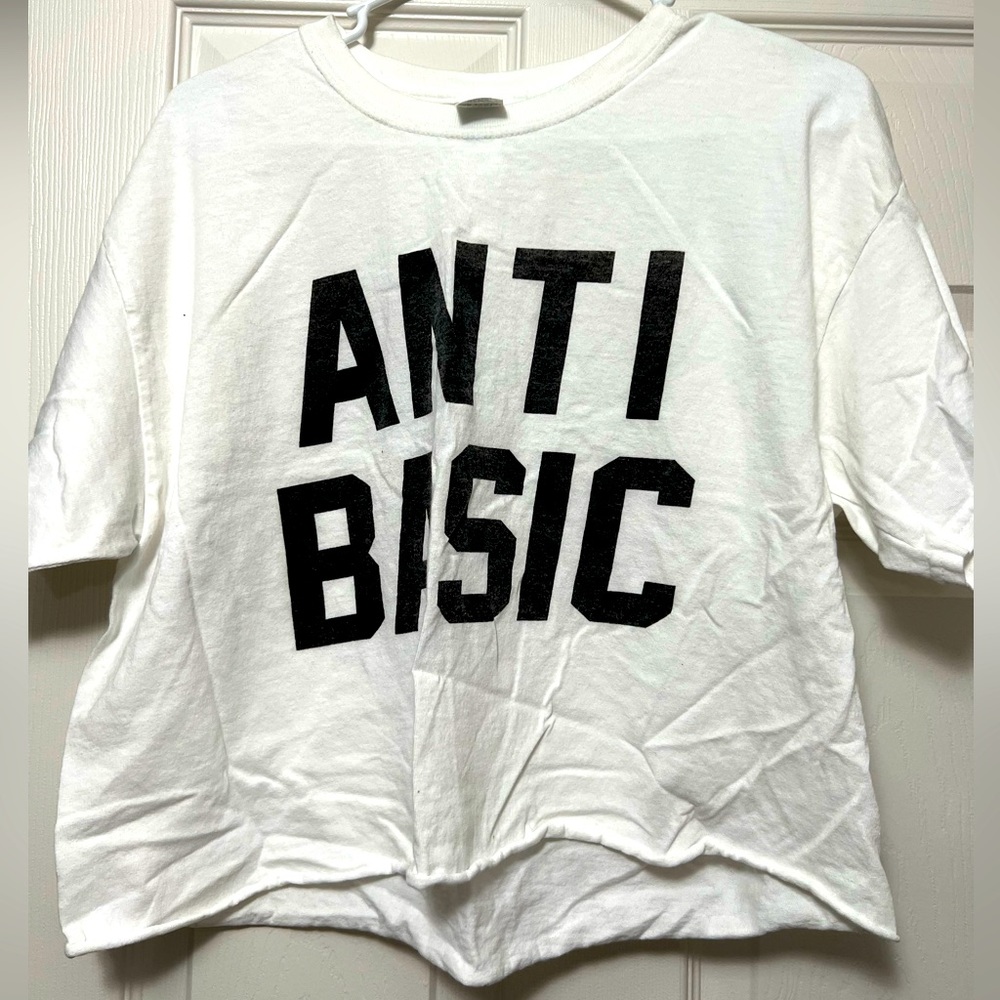 Anti Basic Cropped T-Shirt
